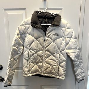 The North Face Women’s White Puffer Coat- Size Small